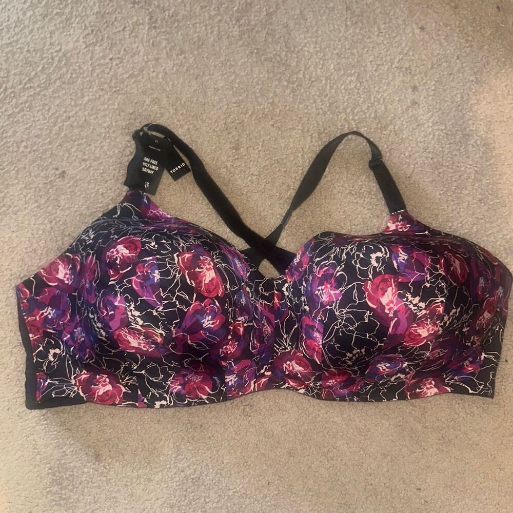 Torrid Curve wire free lightly lined everyday 50DD bra